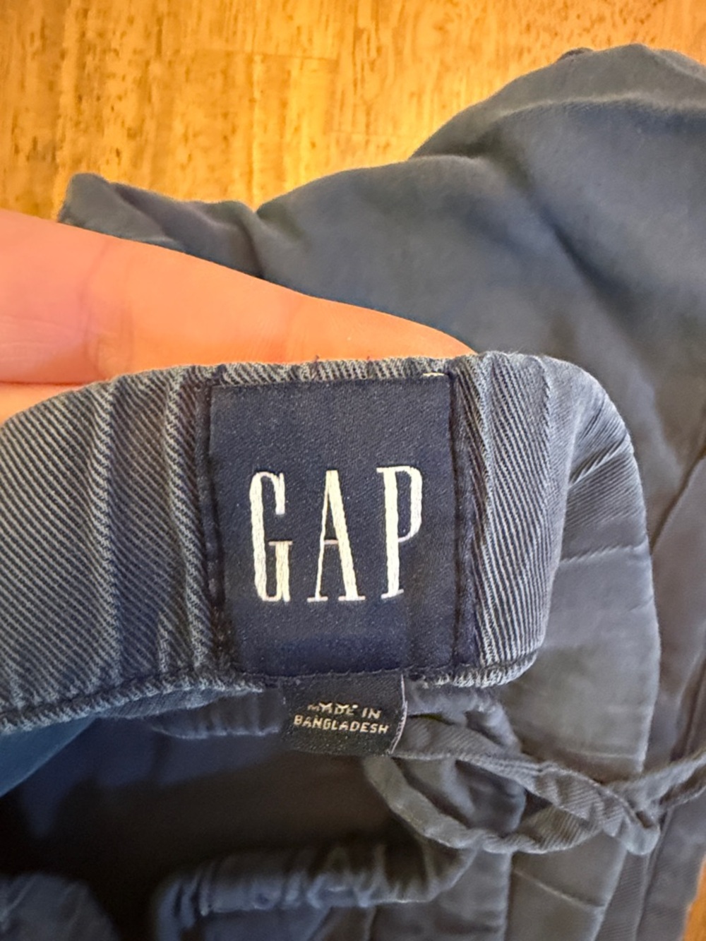 GAP Women's Navy Drawstring Casual Athletic Shorts - Picture 4 of 5